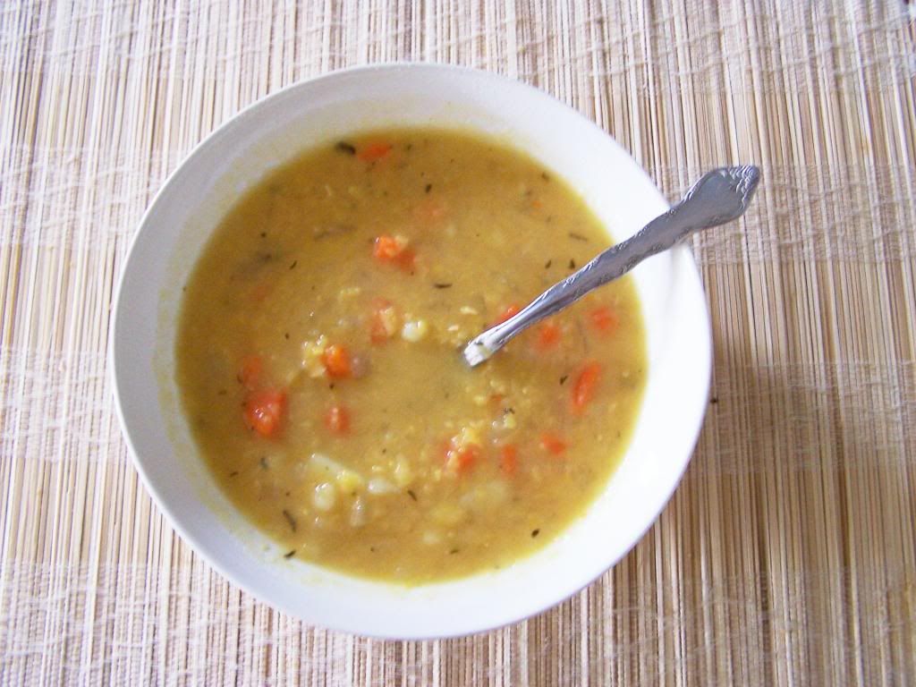 madebyjoey homemade yellow split pea soup (vegan)